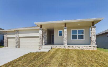 7900 Maxine Drive, Lincoln NE 68516