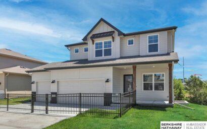 9613 S 184 Street, Omaha NE 68136