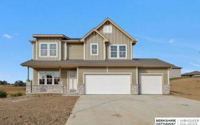 11104 Pintail Drive, Papillion NE 68046